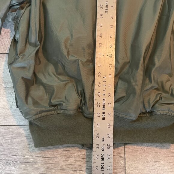 Vintage Alpha Industries CWU-45/P Green Jacket Pilot Aviator Bomber L Gladiators - Picture 8 of 8